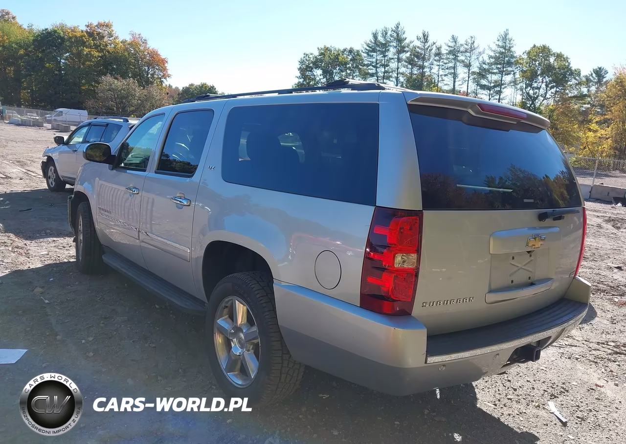 2011 Chevrolet Suburban 1500 Ltz VIN:1GNSKKE37BR204401 - 3