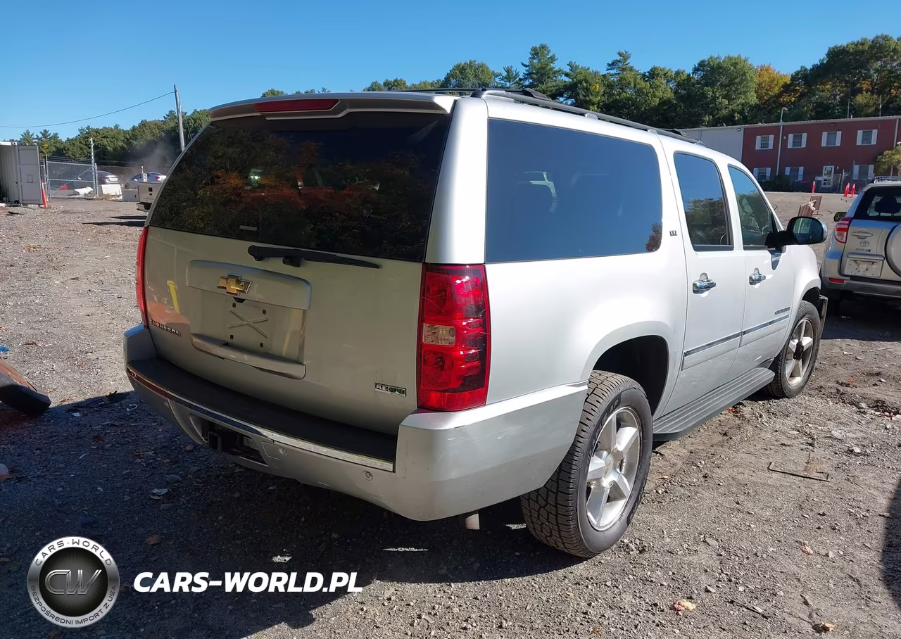 2011 Chevrolet Suburban 1500 Ltz VIN:1GNSKKE37BR204401 - 4