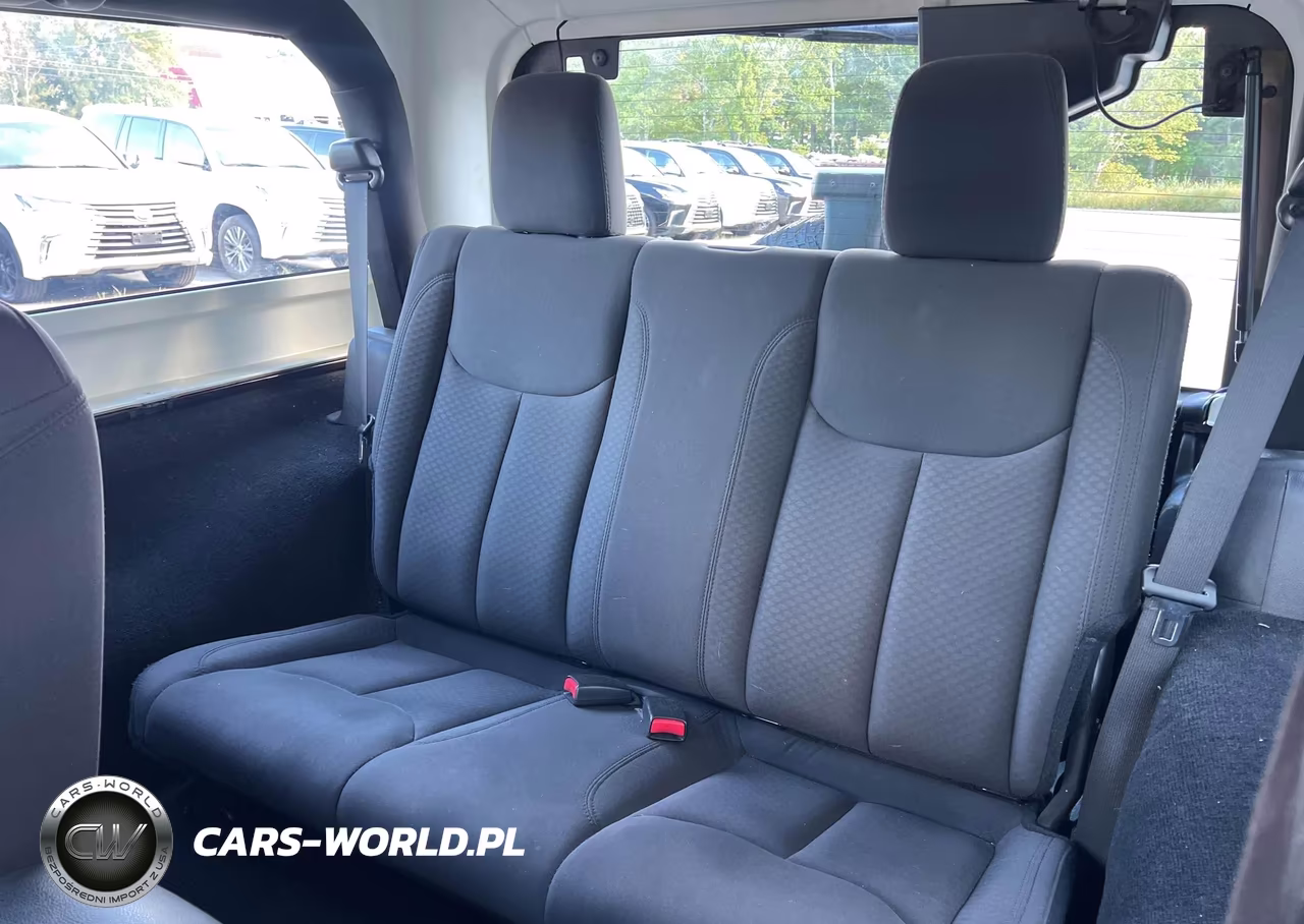 2013 Jeep Wrangler Sport VIN:1C4AJWAGXDL682177 - 8