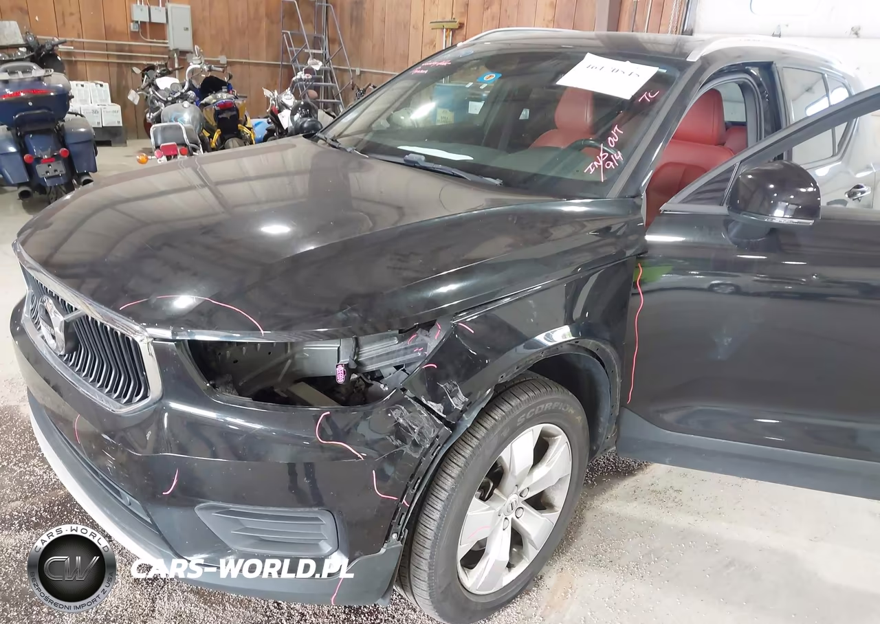2019 Volvo Xc40 T5 Momentum-T5 R-Design VIN:YV4162XZ9K2009495 - 6