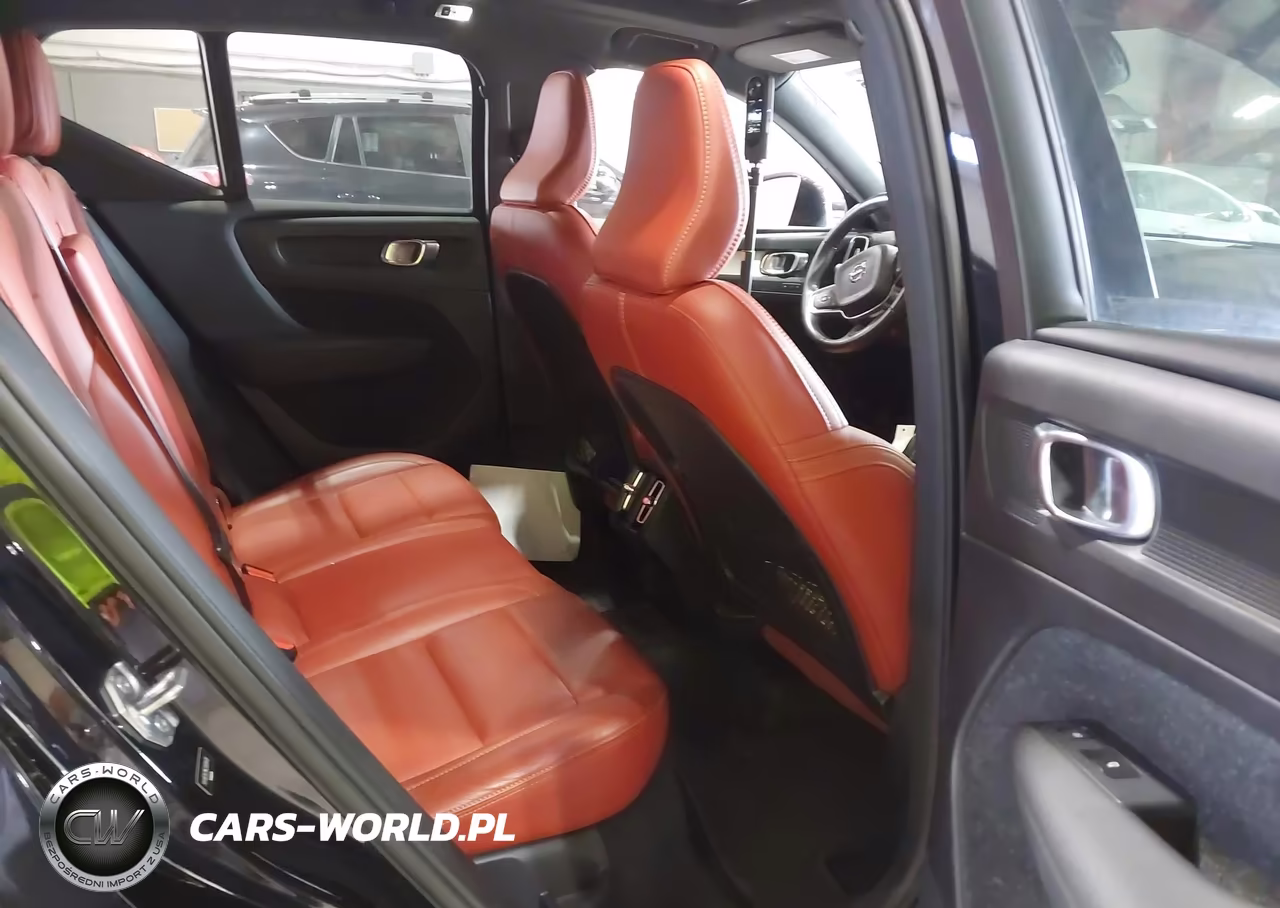 2019 Volvo Xc40 T5 Momentum-T5 R-Design VIN:YV4162XZ9K2009495 - 8