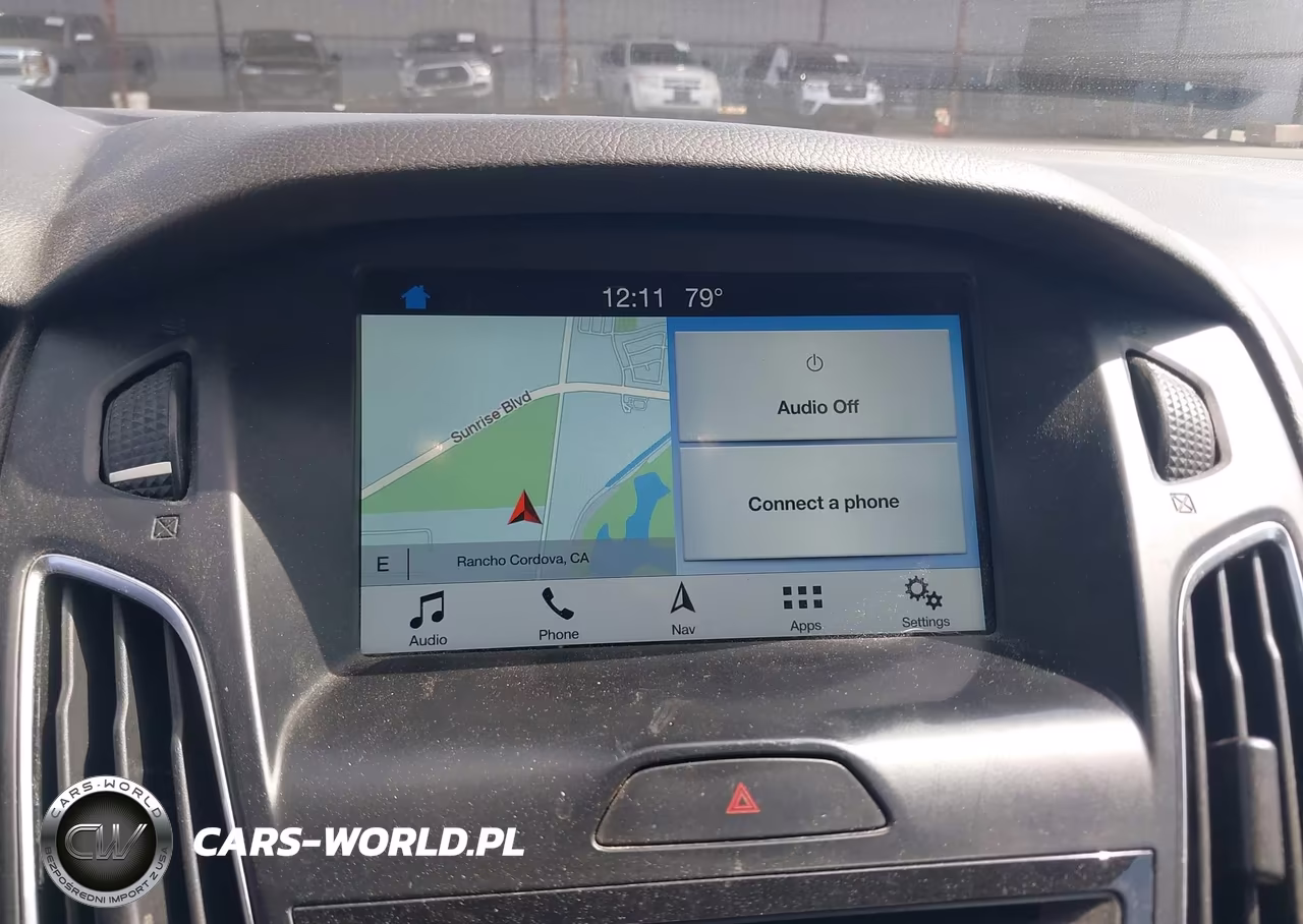 2018 Ford Focus Electric VIN:1FADP3R44JL230957 - 18