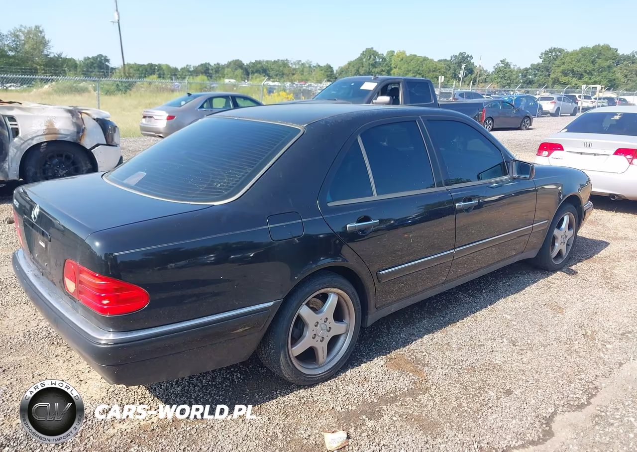 1998 Mercedes-Benz E 300 Diesel VIN:WDBJF25F0WA502407 - 4