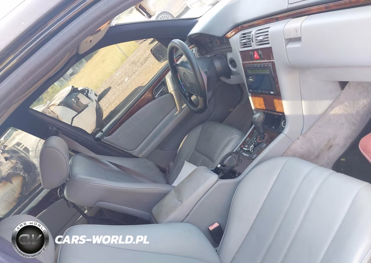 1998 Mercedes-Benz E 300 Diesel VIN:WDBJF25F0WA502407 - 5