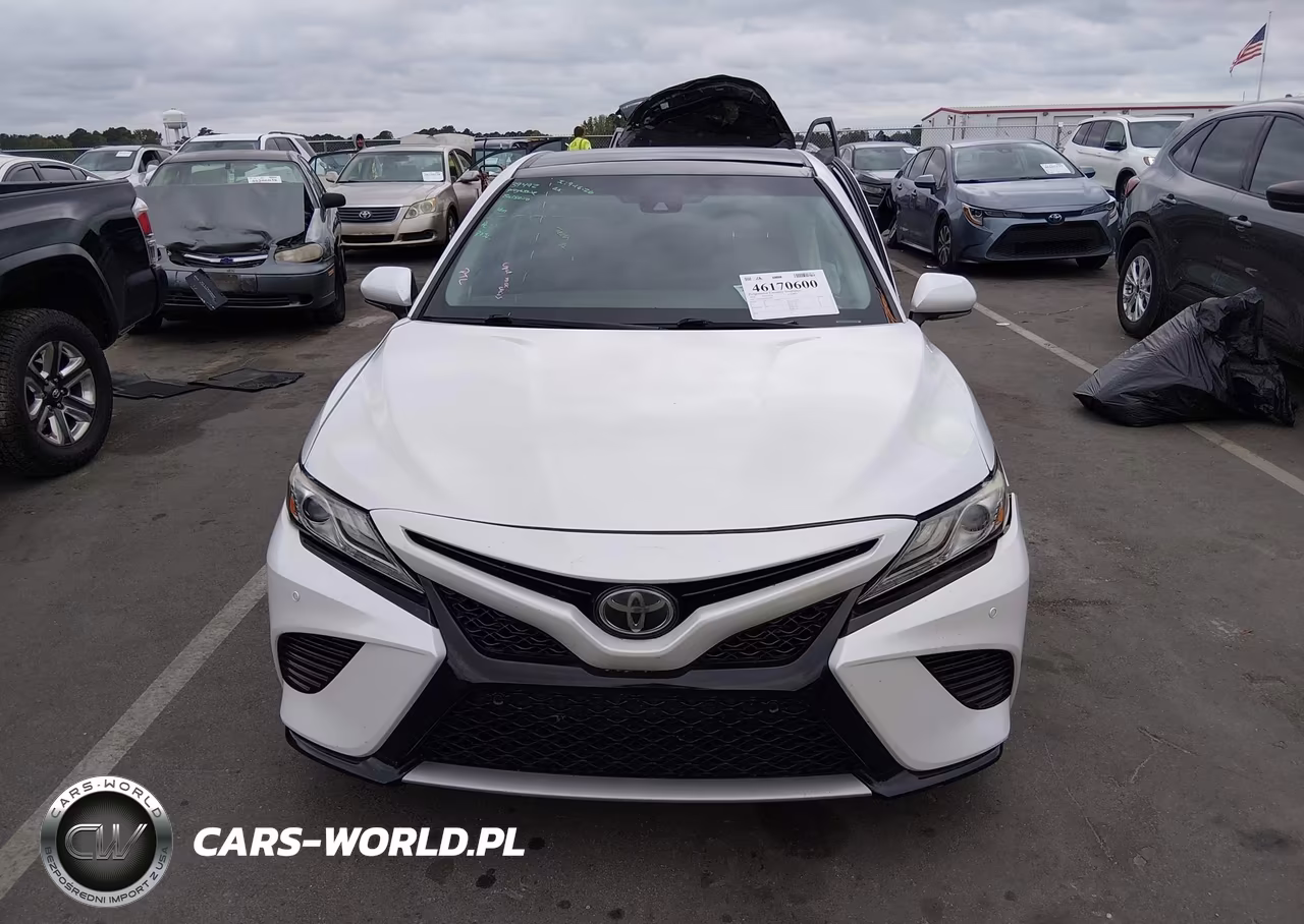 2018 Toyota Camry Xse VIN:4T1B61HK9JU123482 - 12