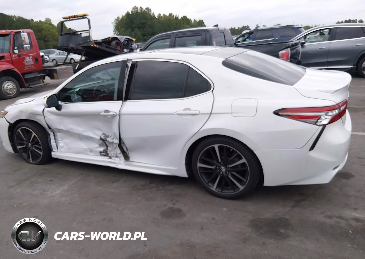 2018 Toyota Camry Xse VIN:4T1B61HK9JU123482 - 14