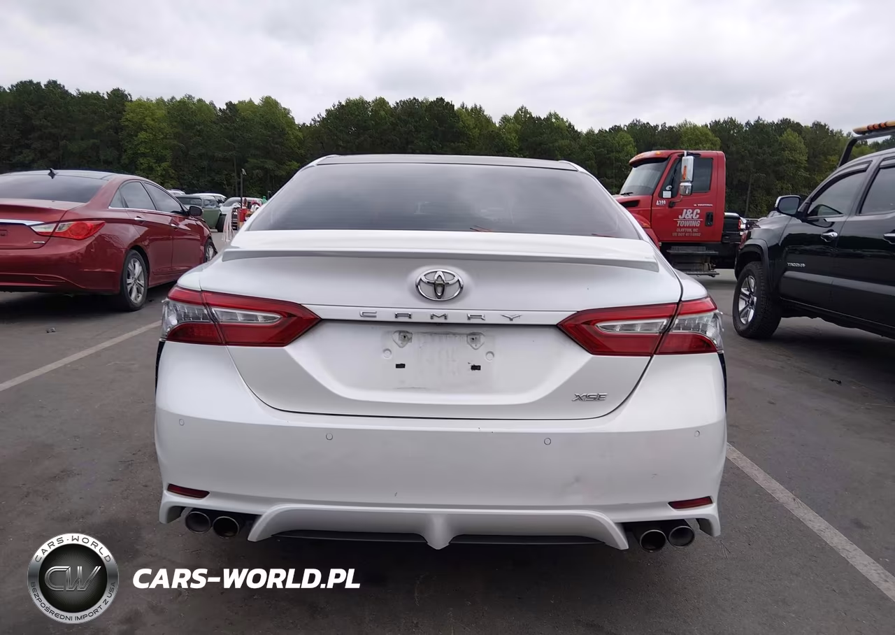 2018 Toyota Camry Xse VIN:4T1B61HK9JU123482 - 16