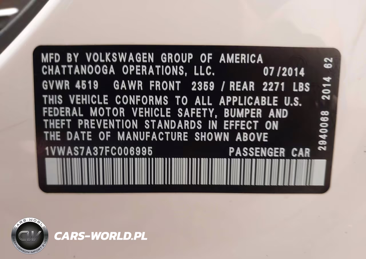 2015 Volkswagen Passat 1.8T Wolfsburg Edition VIN:1VWAS7A37FC006995 - 9