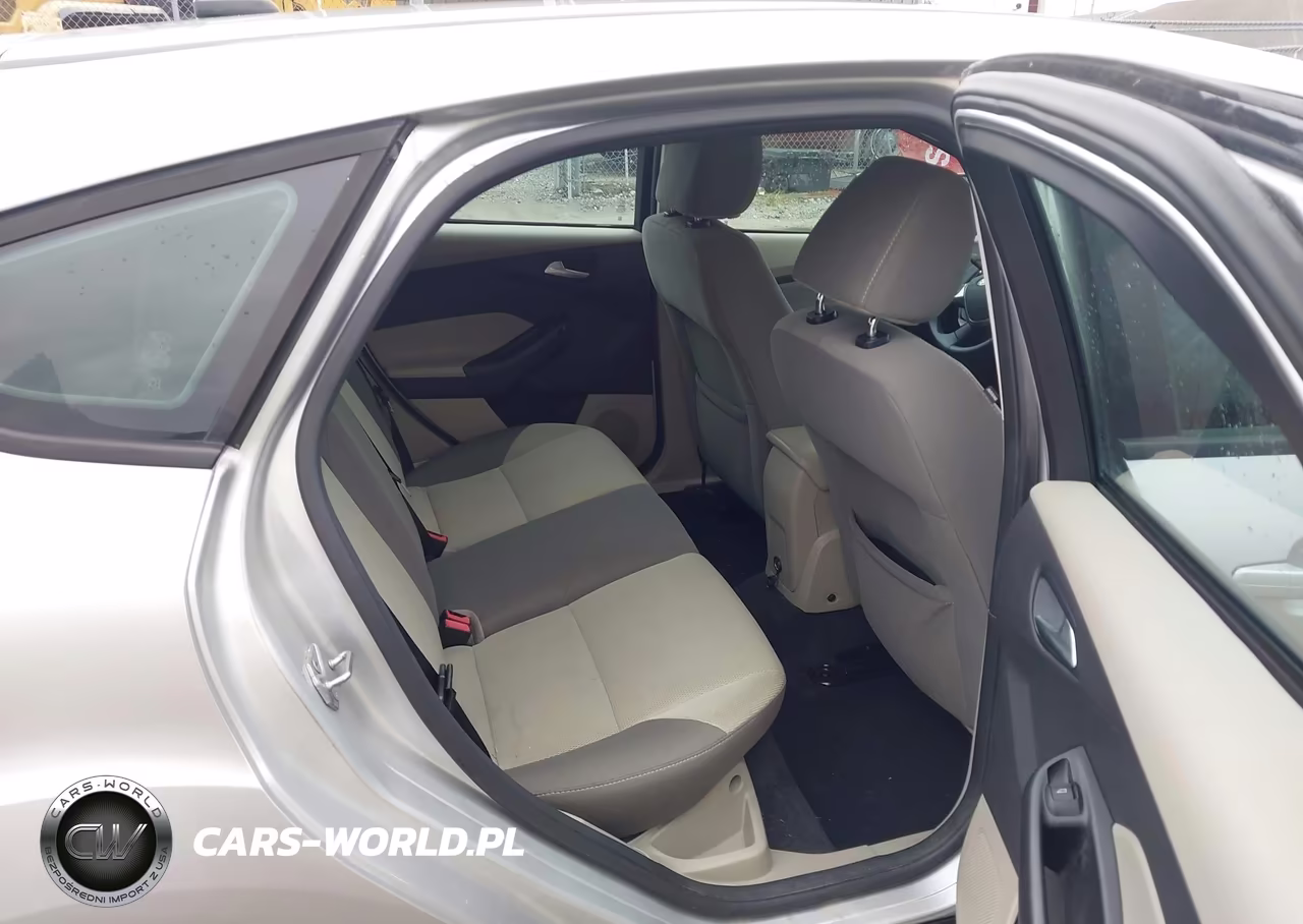 2014 Ford Focus Se VIN:1FADP3K29EL182094 - 8