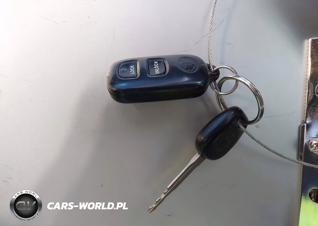 2007 Toyota Corolla S VIN:1NXBR32E67Z830621 - 11