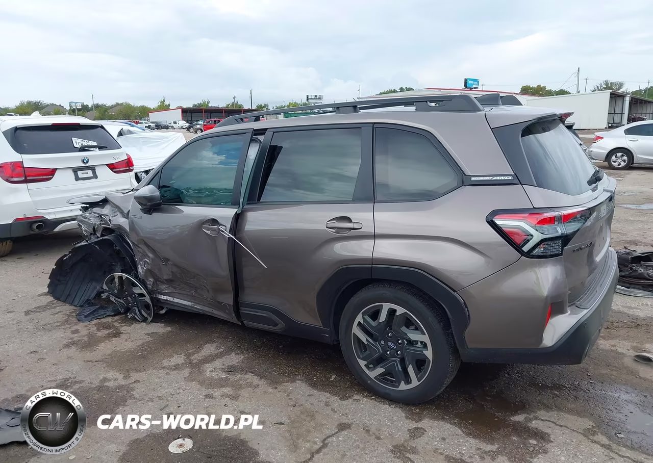 2025 Subaru Forester Limited Hybrid VIN:JF2SLSRD8SH413372 - 14