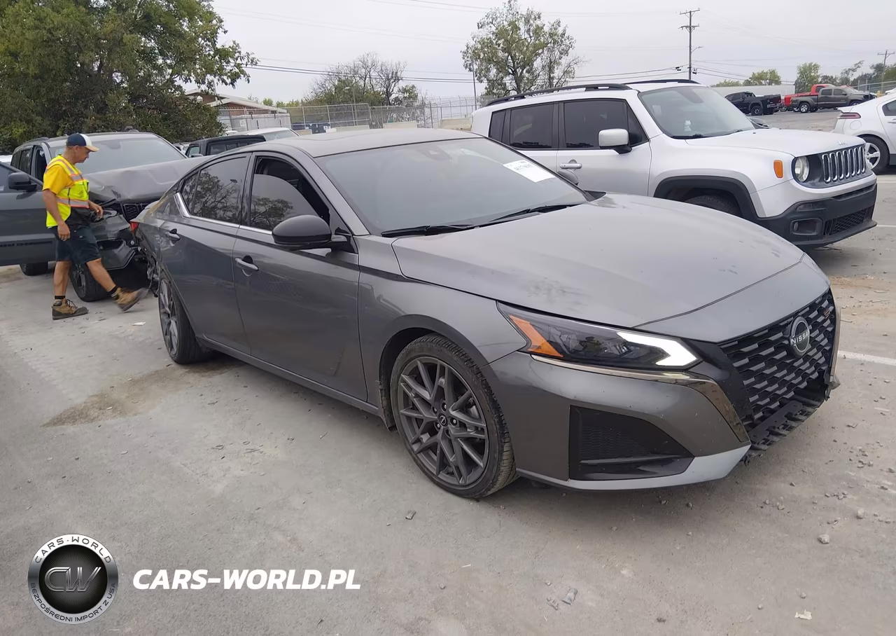 2024 Nissan Altima Sr Vc-Turbo Fwd