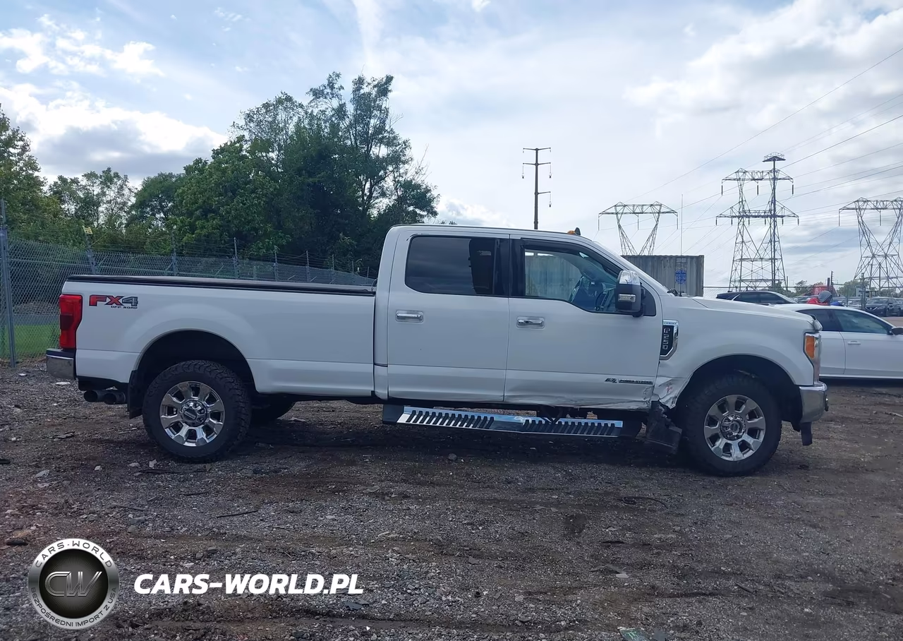 2019 Ford F-250 Lariat VIN:1FT7W2BT2KEG30284 - 13