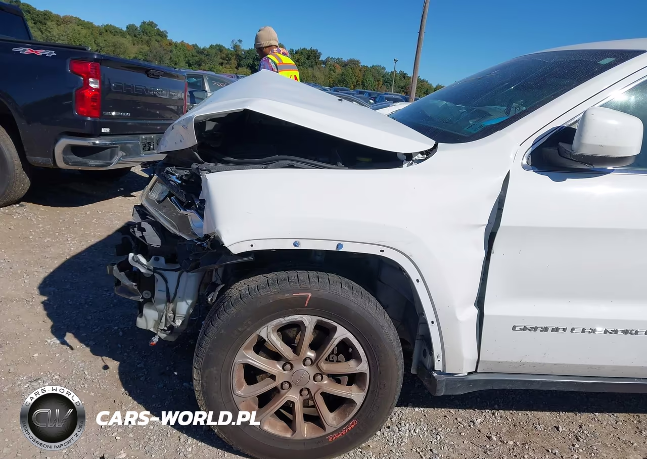 2016 Jeep Grand Cherokee Laredo VIN:1C4RJFAGXGC395963 - 6
