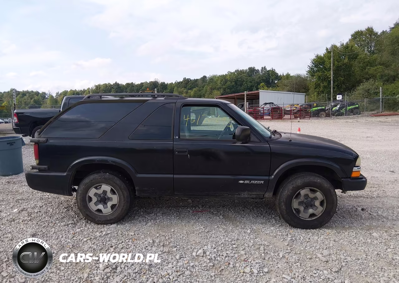 2001 Chevrolet Blazer Ls VIN:1GNCT18W91K123005 - 13