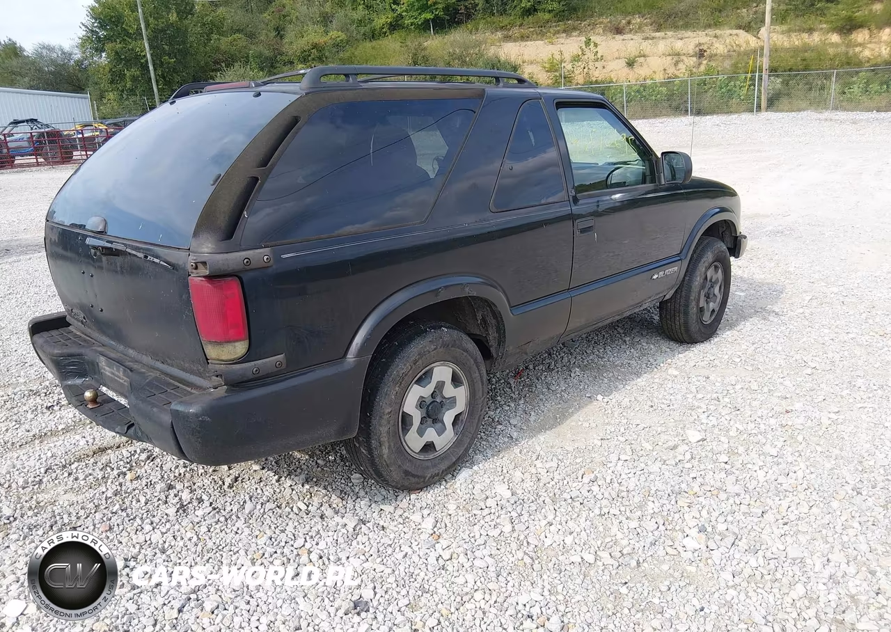 2001 Chevrolet Blazer Ls VIN:1GNCT18W91K123005 - 4