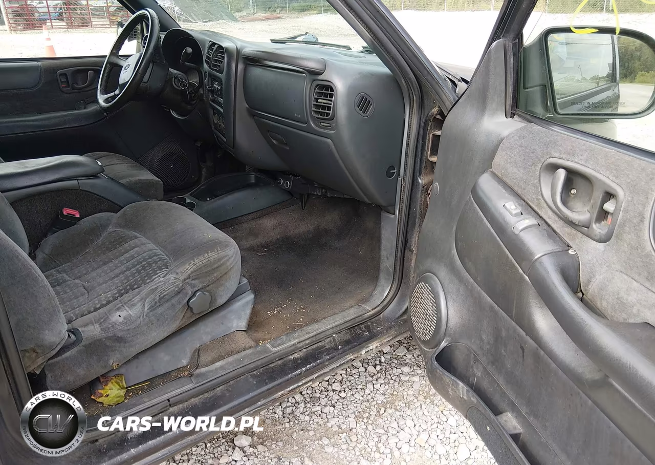 2001 Chevrolet Blazer Ls VIN:1GNCT18W91K123005 - 5