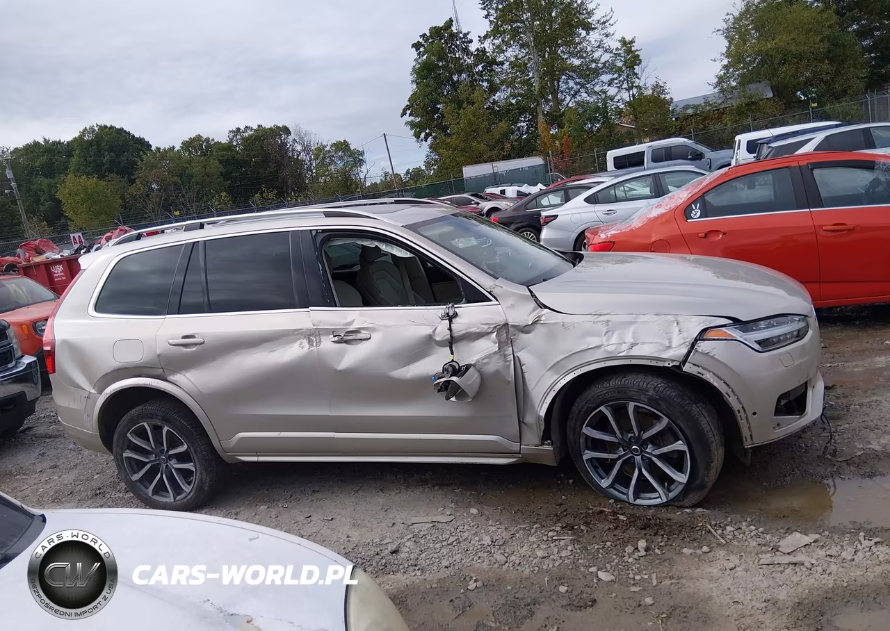 2017 Volvo Xc90 T6 Momentum VIN:YV4A22PK3H1130469 - 13