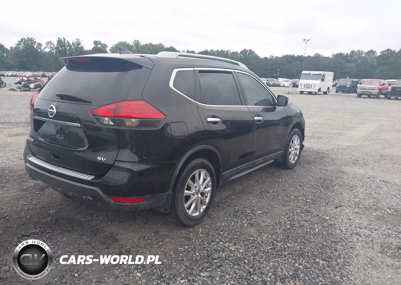 2017 Nissan Rogue Sv VIN:5N1AT2MT5HC870571 - 4