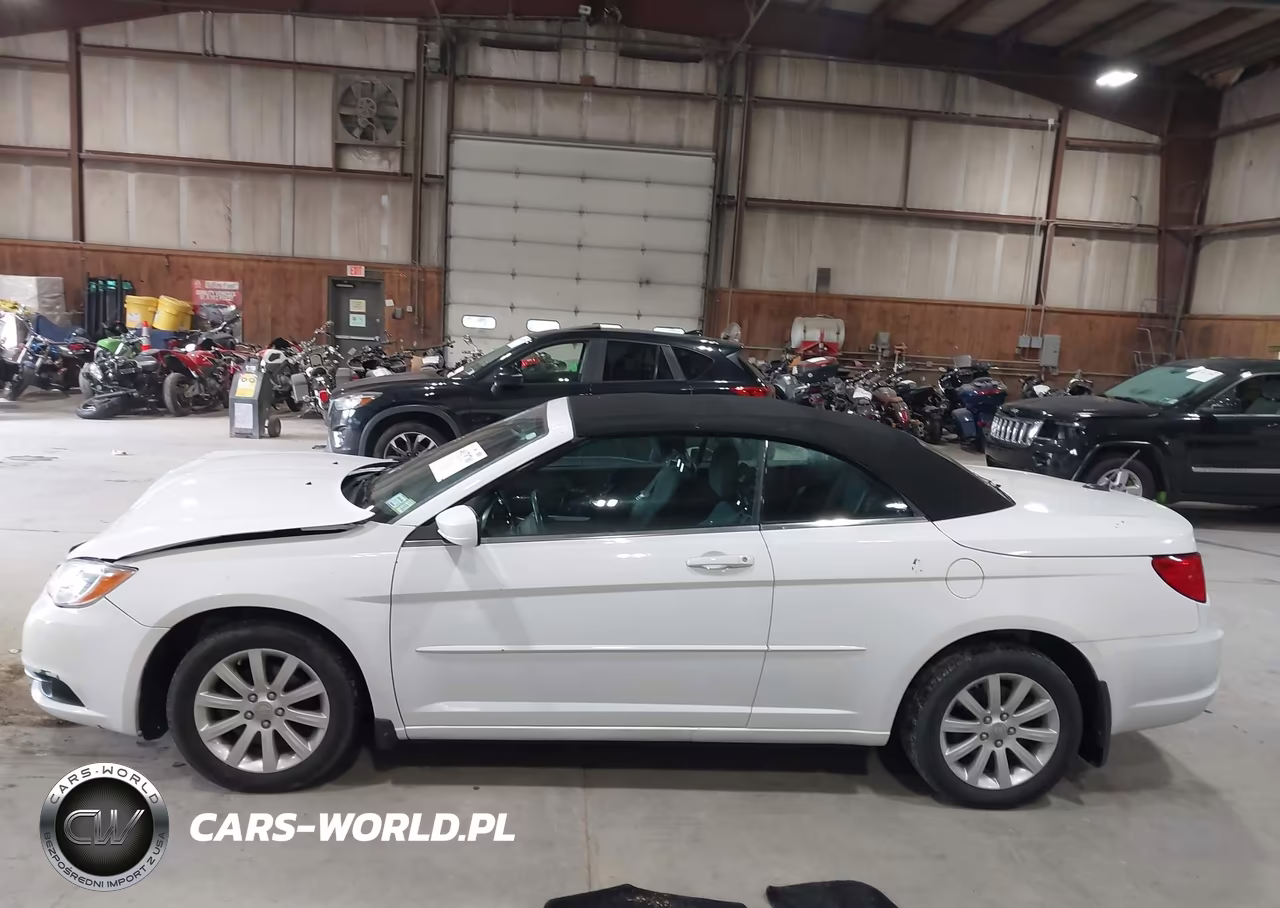 2011 Chrysler 200 Touring VIN:1C3BC2EB9BN617400 - 14