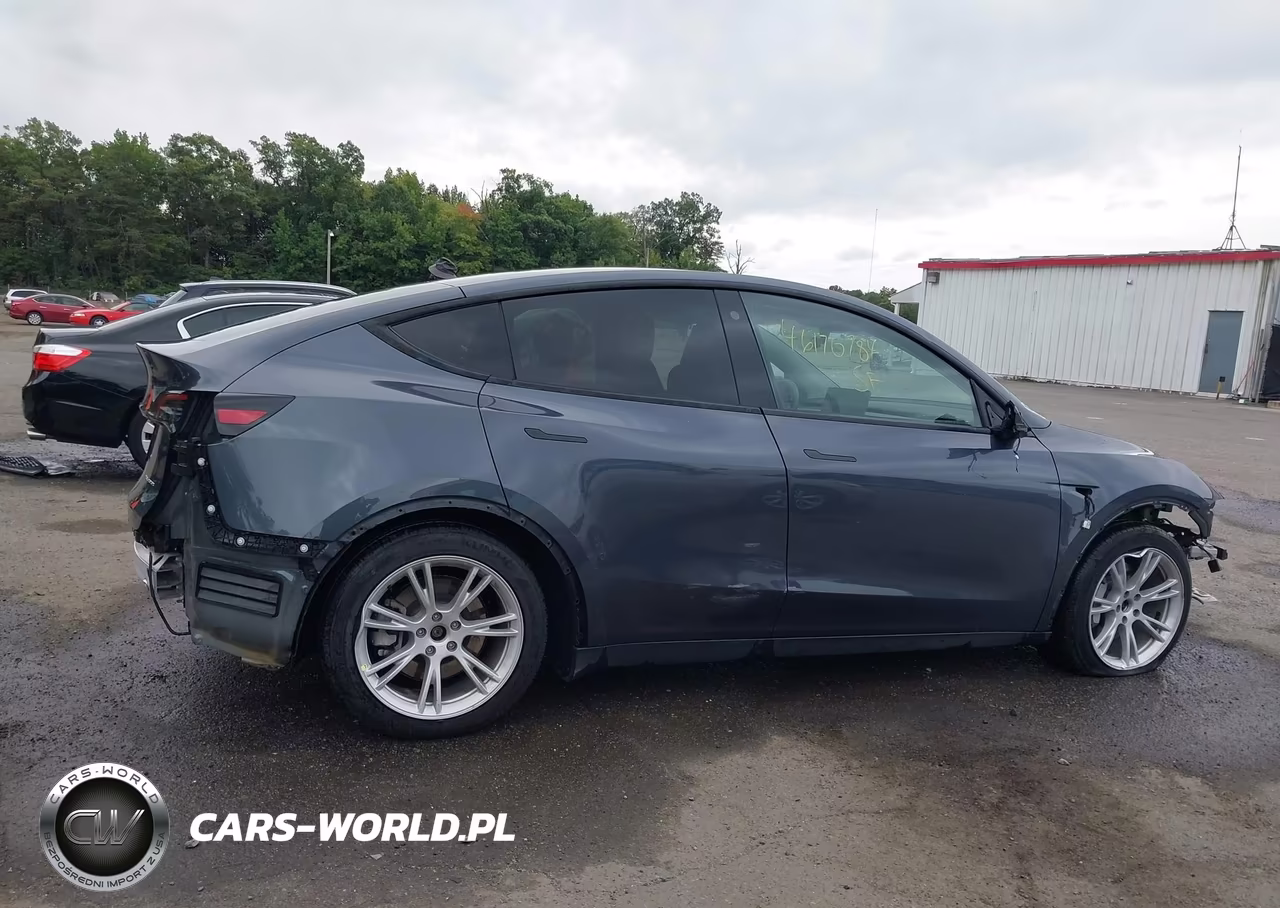 2023 Tesla Model Y Awd-Long Range Dual Motor All-Wheel Drive VIN:7SAYGDEE0PA040309 - 14
