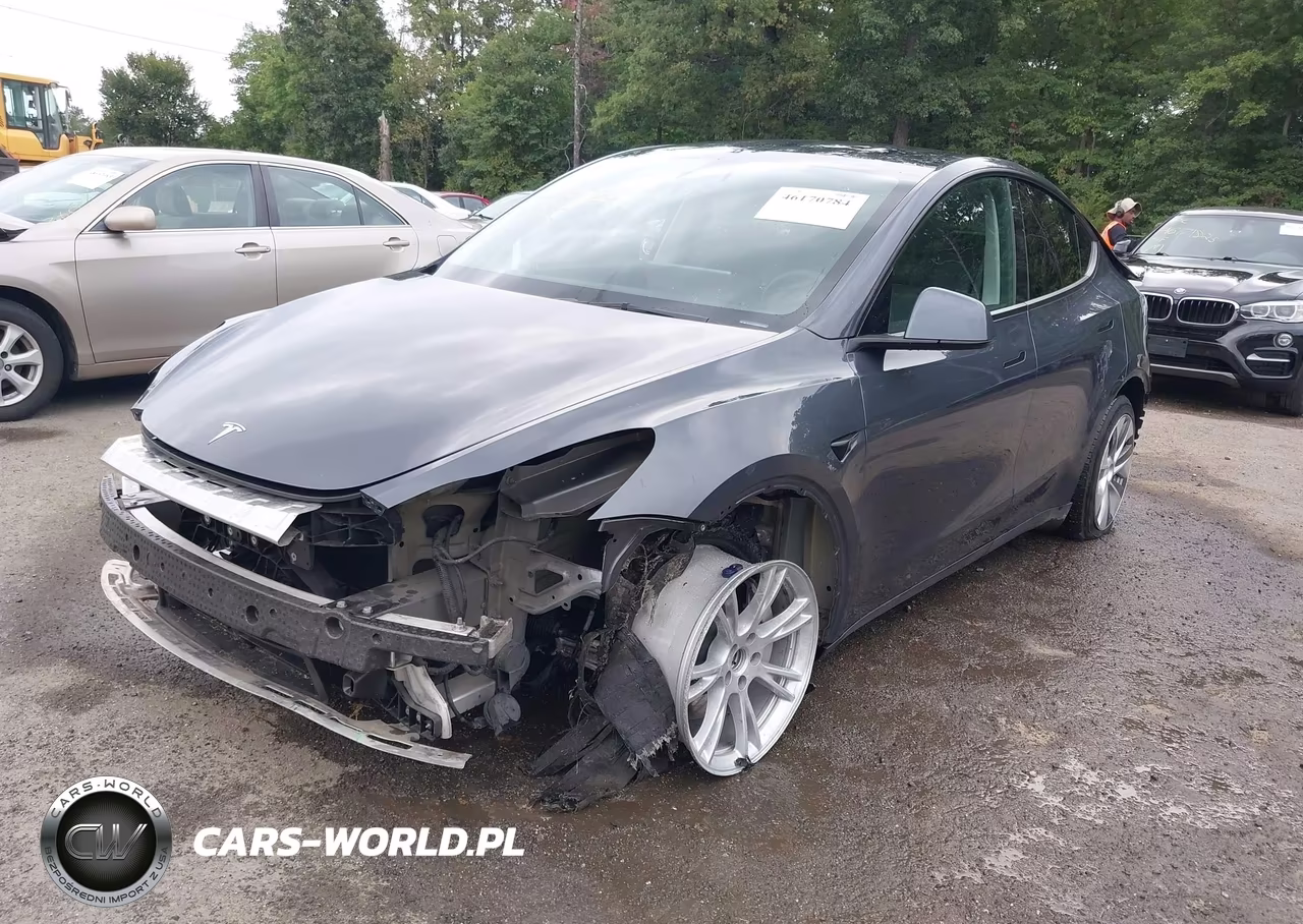 2023 Tesla Model Y Awd-Long Range Dual Motor All-Wheel Drive VIN:7SAYGDEE0PA040309 - 2