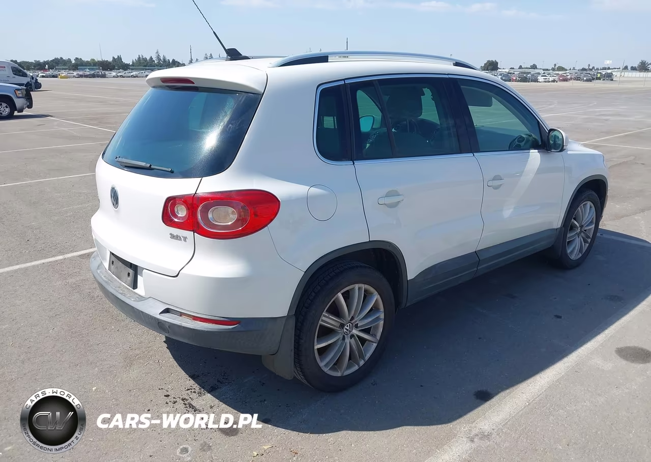2011 Volkswagen Tiguan Se VIN:WVGAV7AX5BW523892 - 4