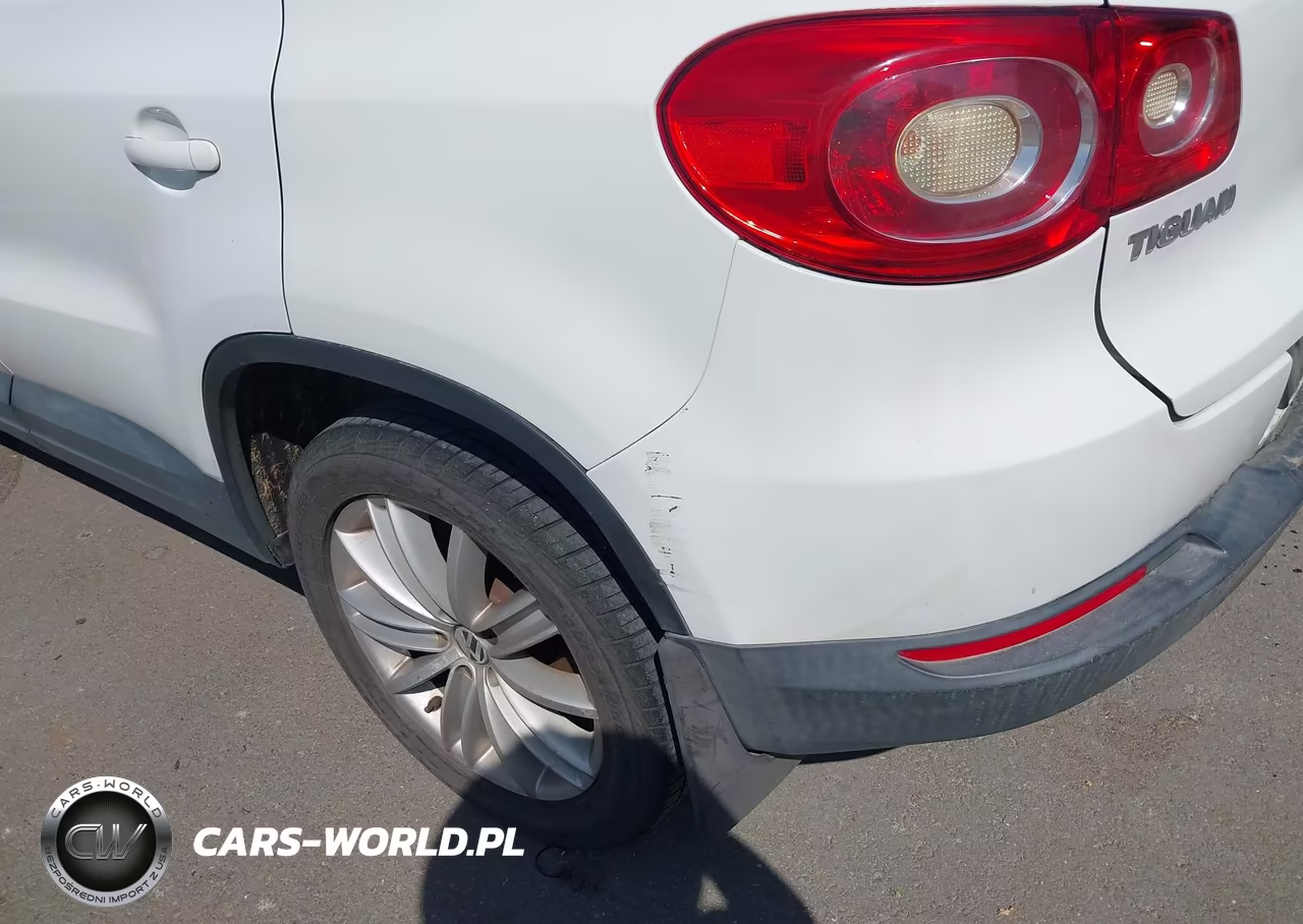 2011 Volkswagen Tiguan Se VIN:WVGAV7AX5BW523892 - 6