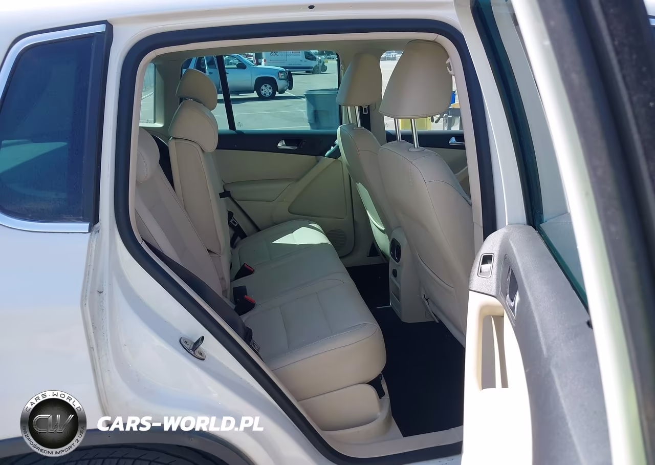 2011 Volkswagen Tiguan Se VIN:WVGAV7AX5BW523892 - 8