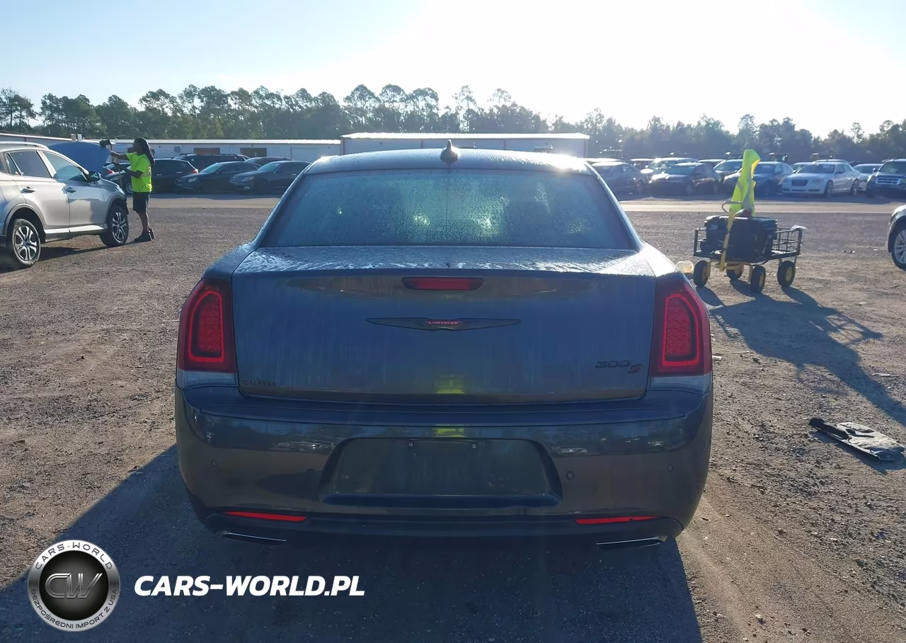 2021 Chrysler 300 300S VIN:2C3CCABG4MH537481 - 16