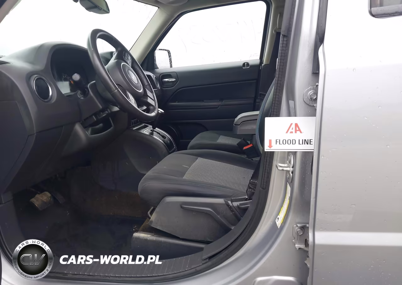2017 Jeep Patriot Latitude 4X4 VIN:1C4NJRFB7HD158937 - 12