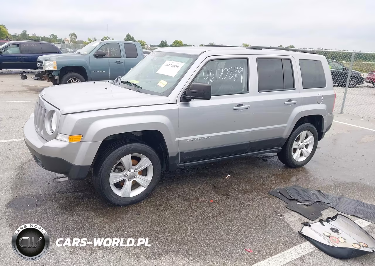 2017 Jeep Patriot Latitude 4X4 VIN:1C4NJRFB7HD158937 - 2