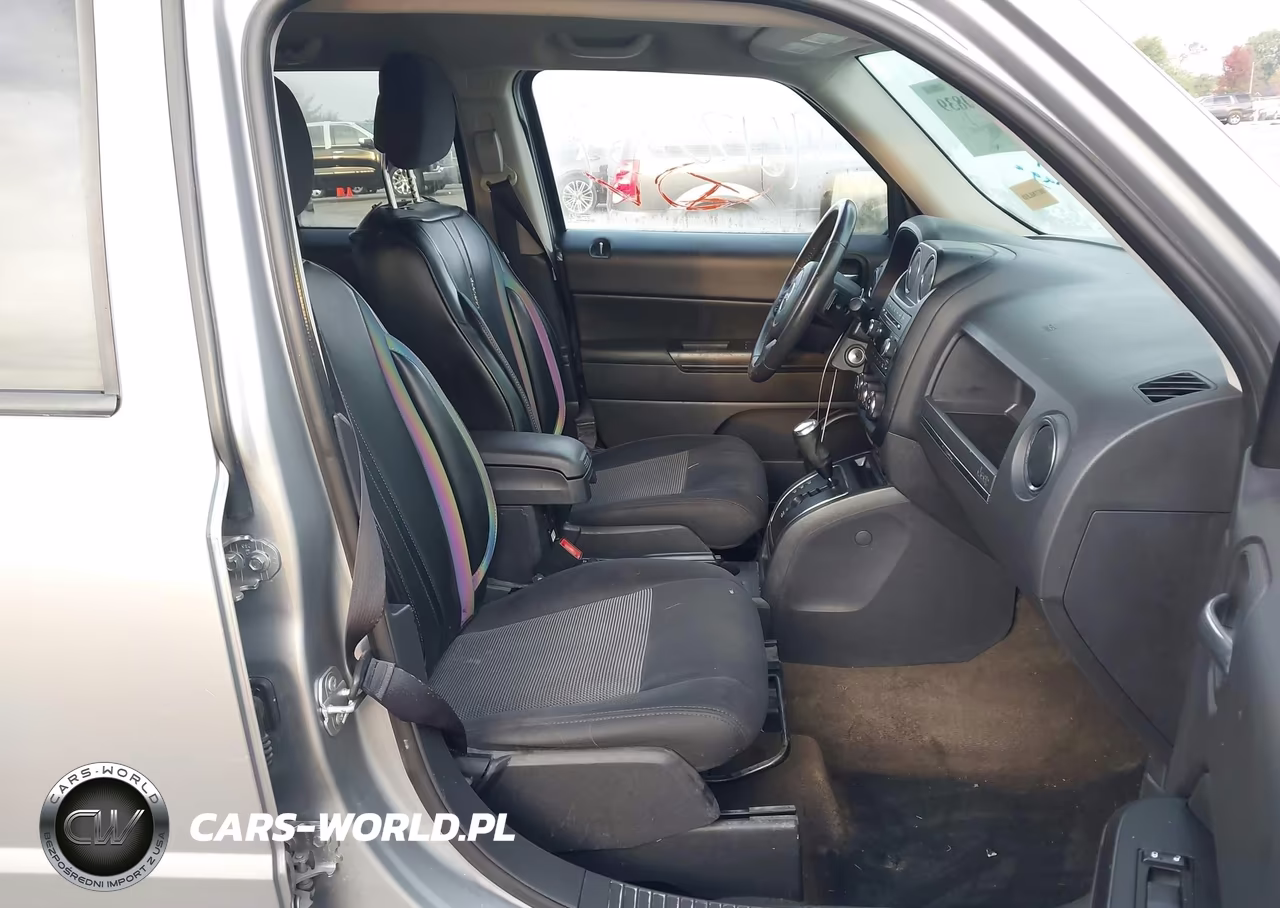 2017 Jeep Patriot Latitude 4X4 VIN:1C4NJRFB7HD158937 - 5