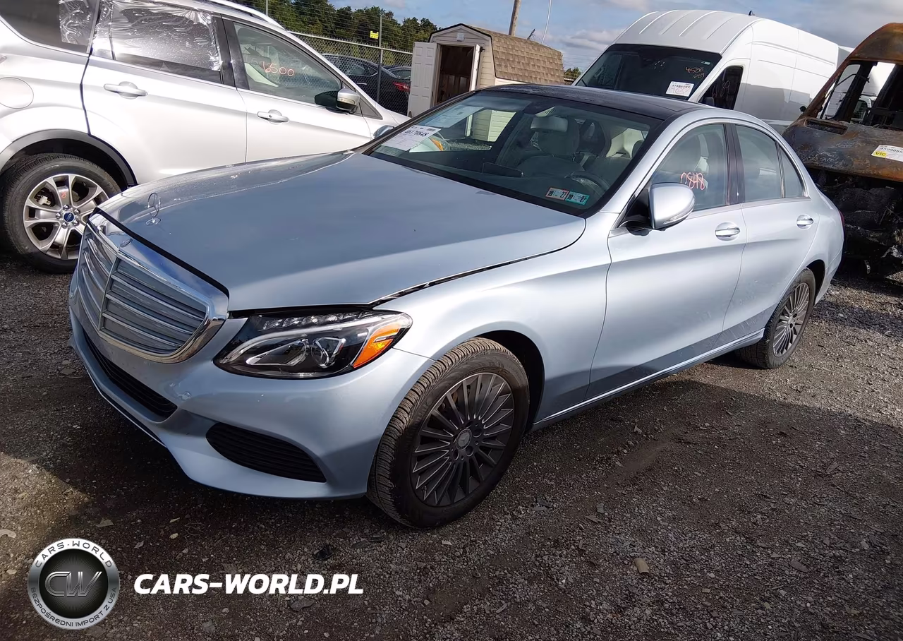 2015 Mercedes-Benz C 300 Luxury 4Matic VIN:55SWF4KB4FU063996 - 2