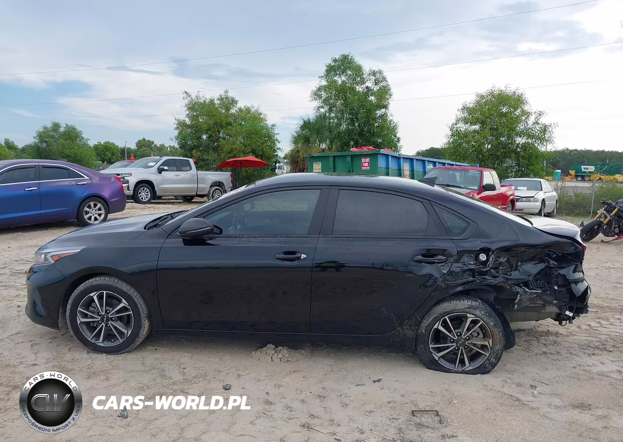 2023 Kia Forte Lxs VIN:3KPF24AD5PE578724 - 14