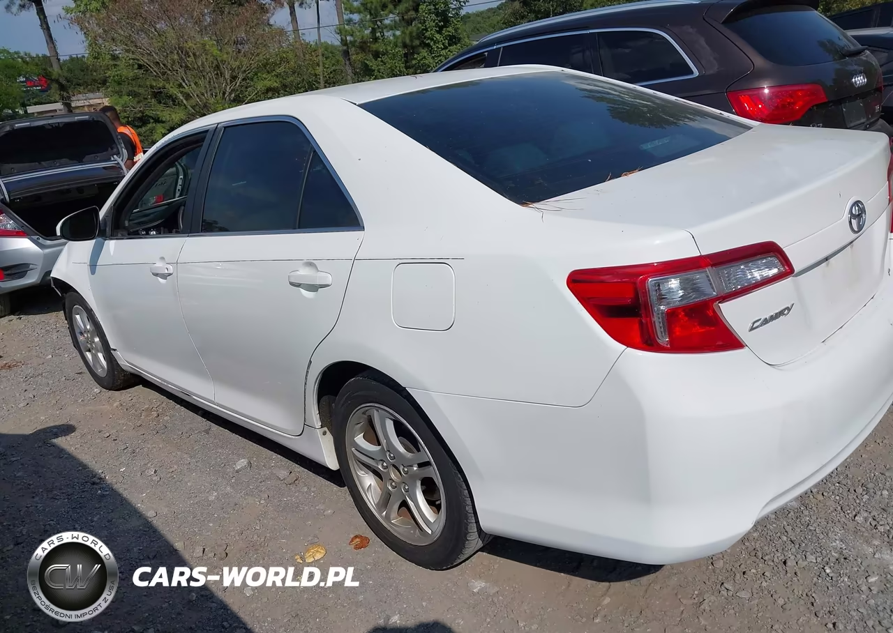 2012 Toyota Camry L VIN:4T1BF1FK3CU627094 - 3