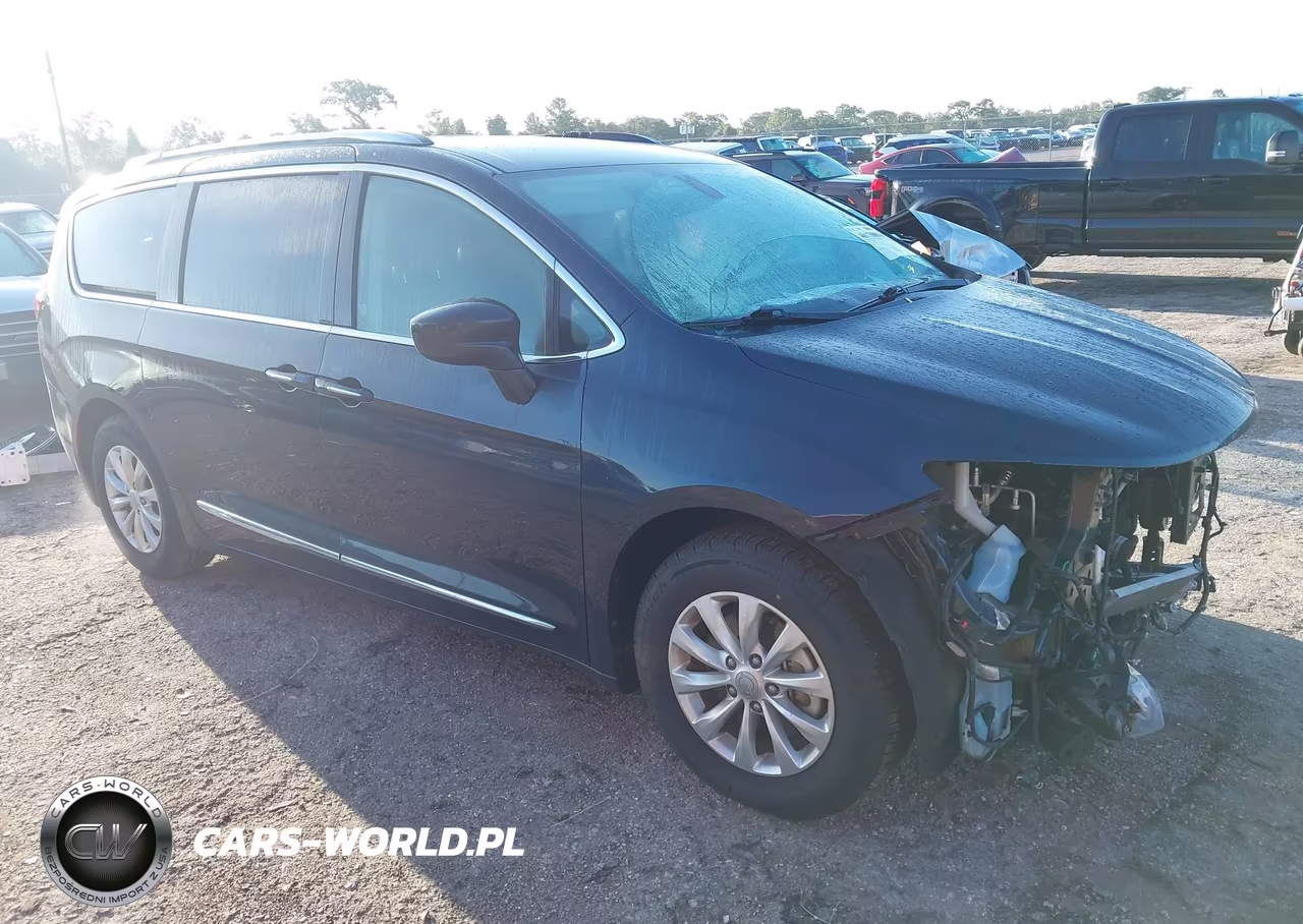 2019 Chrysler Pacifica Touring L