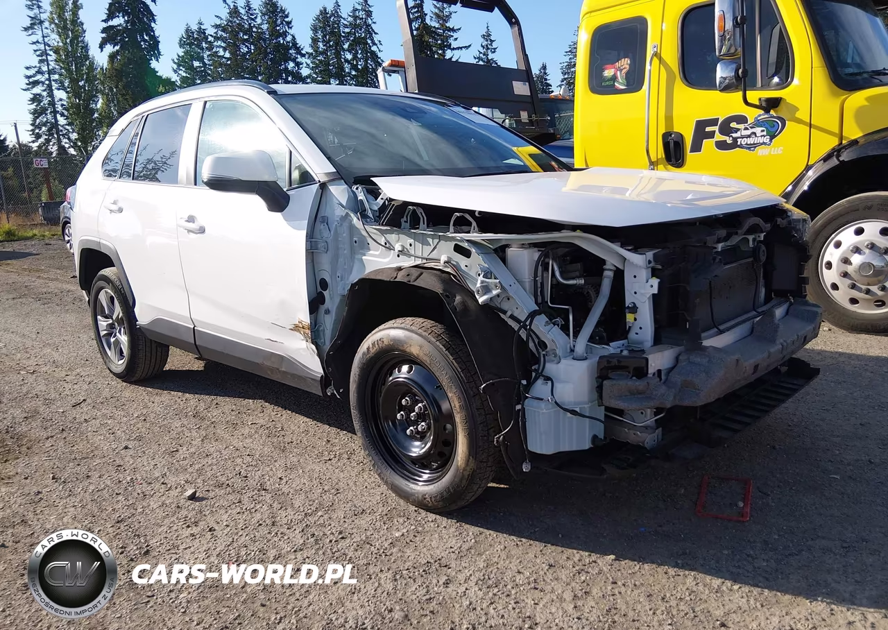 2025 Toyota Rav4 Xle – zdjęcie 1 z 17