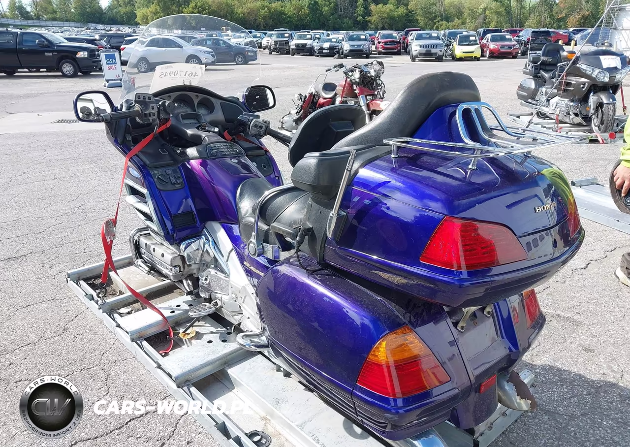 2003 Honda Gl1800 VIN:1HFSC47003A208123 - 3