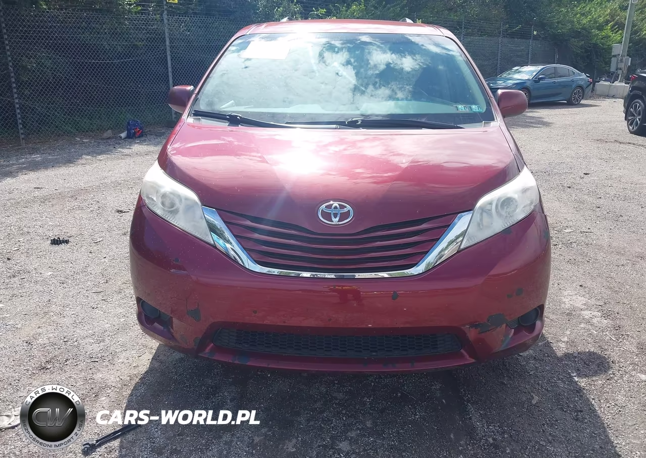 2015 Toyota Sienna Le 8 Passenger VIN:5TDKK3DC4FS571022 - 6