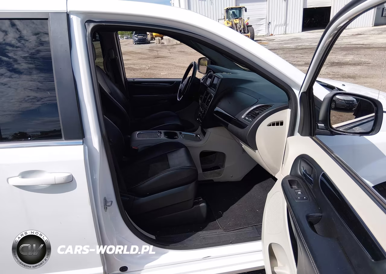 2019 Dodge Grand Caravan Sxt VIN:2C4RDGCG0KR761648 - 5