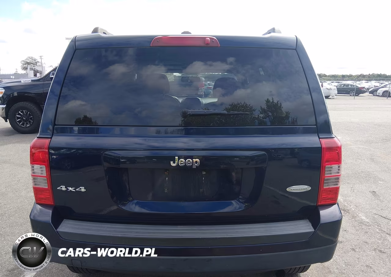 2014 Jeep Patriot Latitude VIN:1C4NJRFBXED886330 - 16