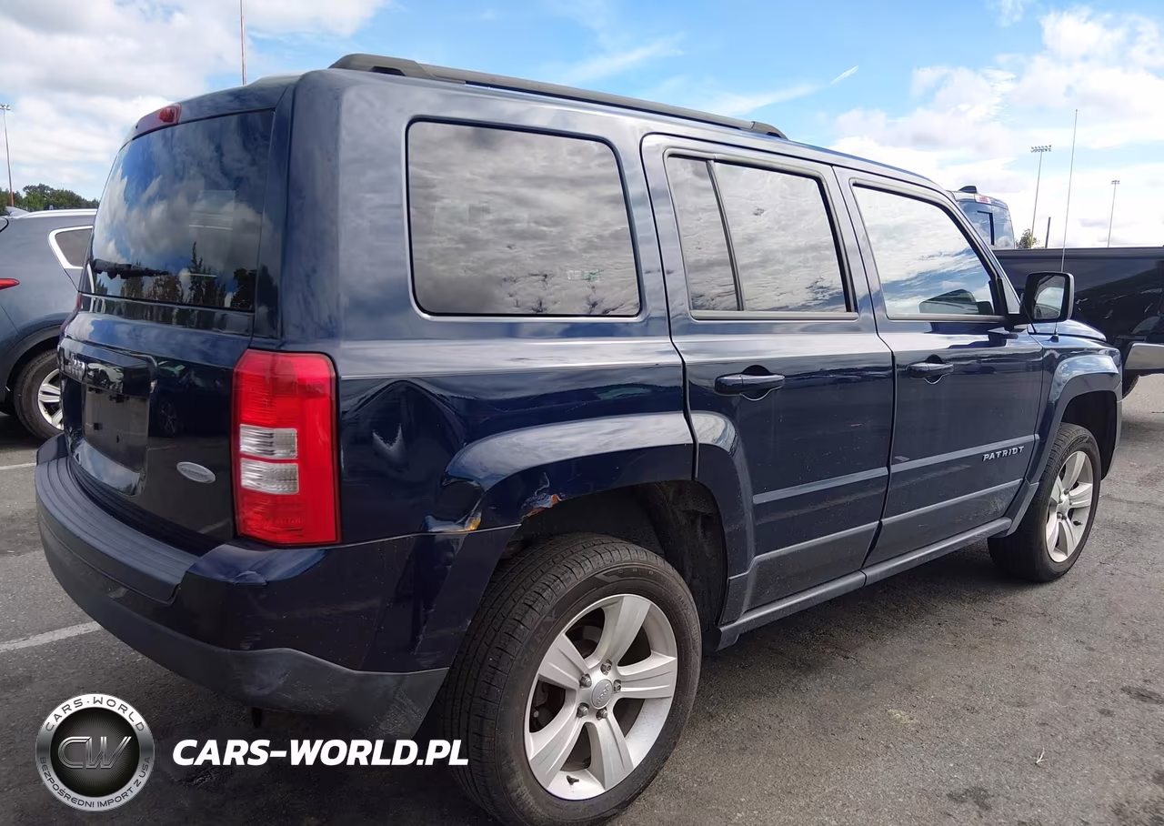 2014 Jeep Patriot Latitude VIN:1C4NJRFBXED886330 - 4