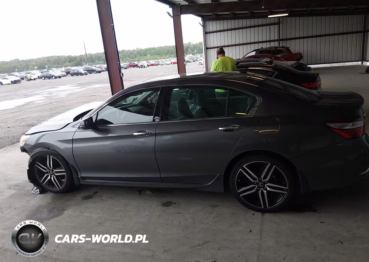2016 Honda Accord Touring VIN:1HGCR3F9XGA028873 - 15