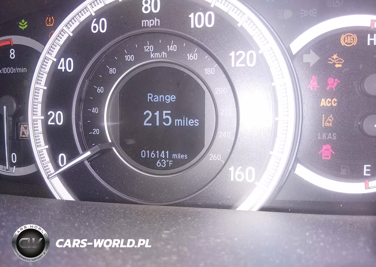 2016 Honda Accord Touring VIN:1HGCR3F9XGA028873 - 16