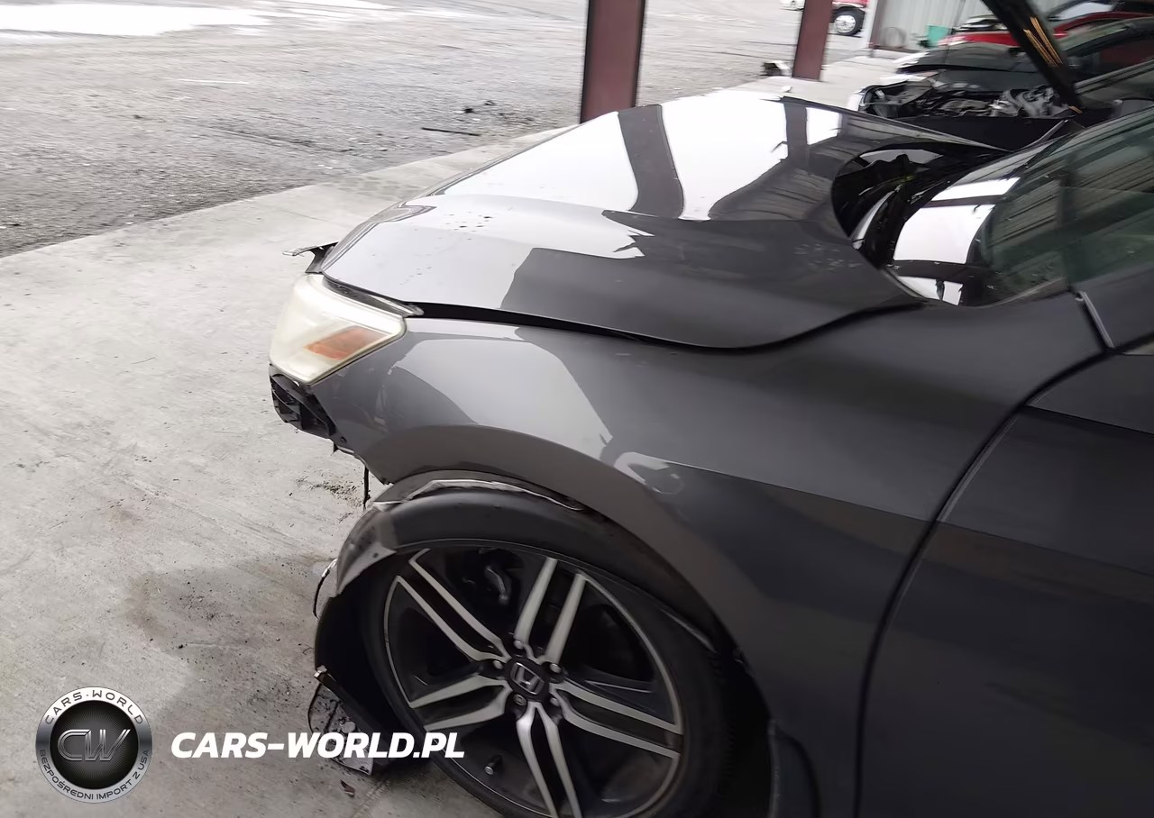 2016 Honda Accord Touring VIN:1HGCR3F9XGA028873 - 6