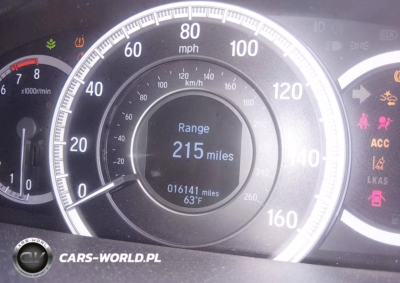 2016 Honda Accord Touring VIN:1HGCR3F9XGA028873 - 7