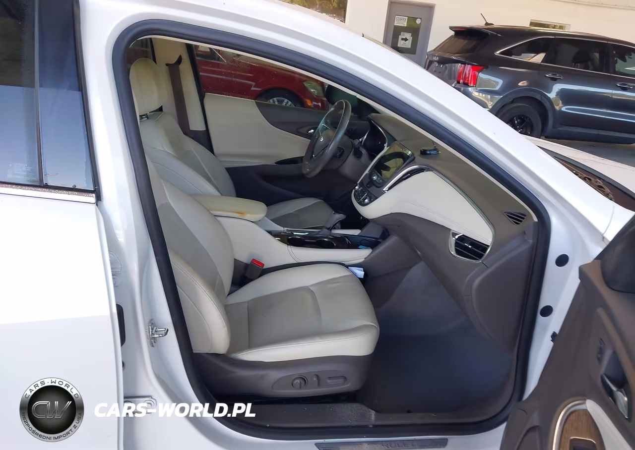 2019 Chevrolet Malibu Premier VIN:1G1ZE5SXXKF184307 - 5