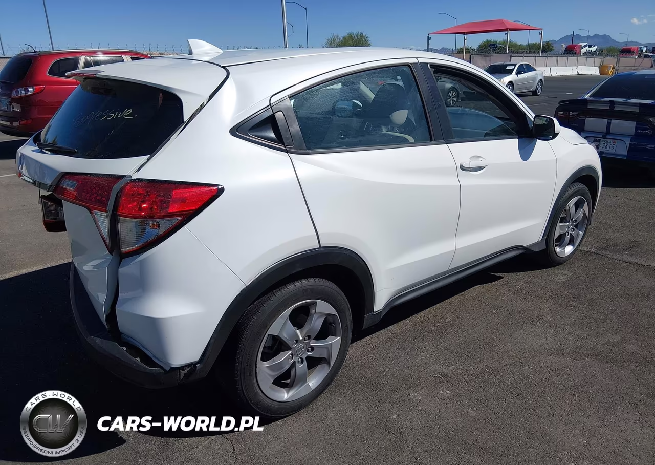 2021 Honda Hr-V Lx VIN:3CZRU5H32MM716113 - 4