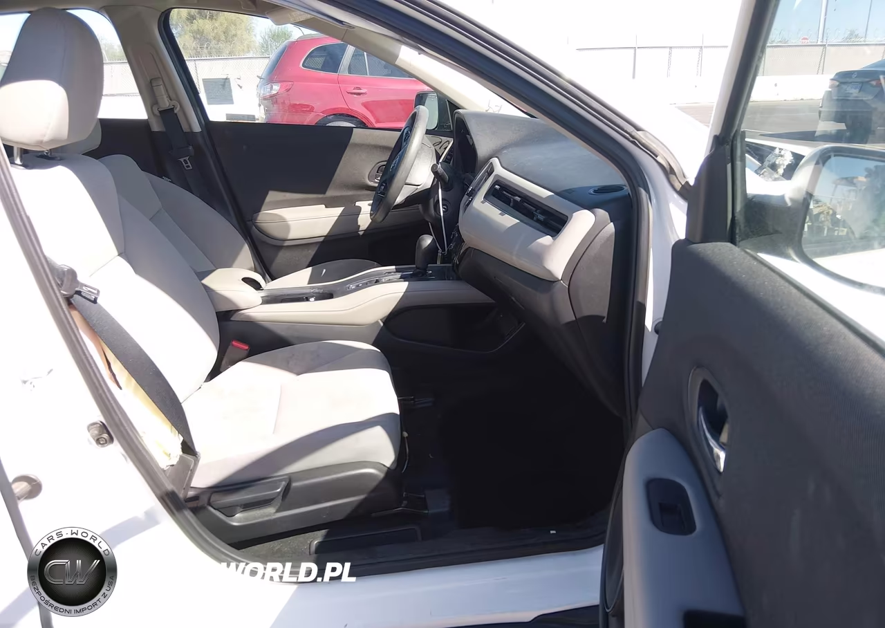 2021 Honda Hr-V Lx VIN:3CZRU5H32MM716113 - 5